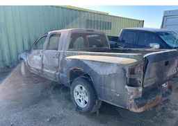 2005 DODGE DAKOTA QUAD