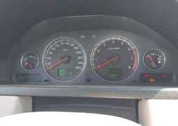 2005 VOLVO XC90 T6
