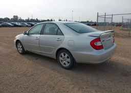 2002 TOYOTA CAMRY LE