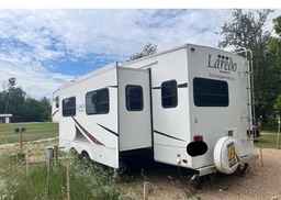 2005 KEYSTONE CAMPER