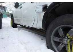 2013 NISSAN TITAN S