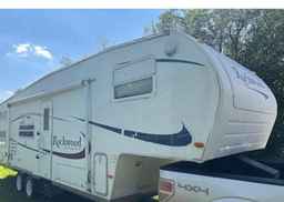 2005 FOREST RIVER INC. ROCKWOOD