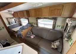 2005 FOREST RIVER INC. ROCKWOOD