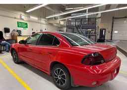 2005 PONTIAC GRAND AM SE