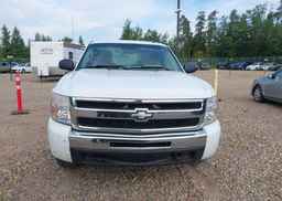 2011 CHEVROLET SILVERADO K1500 LS