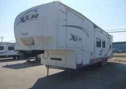 2009 FOREST RIVER INC. XLR