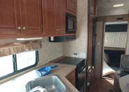 2009 FOREST RIVER INC. XLR