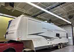2004 FLEETWOOD TERRY QUANTUM AX6