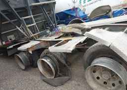 2015 LODE KING INDUSTRIES LEAD TRAILER