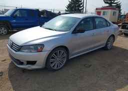 2012 VOLKSWAGEN PASSAT S