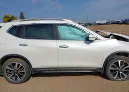 2017 NISSAN ROGUE SV