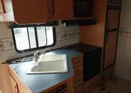 2004 FLEETWOOD 290FLS