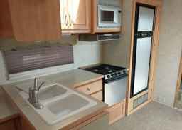 2006 GENERAL COACH 29CKS