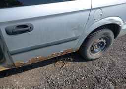 2005 DODGE CARAVAN SE