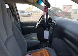 2005 DODGE CARAVAN SE