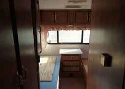 1990 OSHKOSH MOTOR TRUCK CO. CHASSIS MID