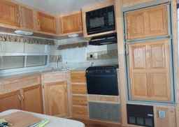 2002 KEYSTONE HORNET 28