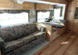 2002 KEYSTONE HORNET 28