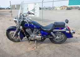 2005 HONDA VT750 CA