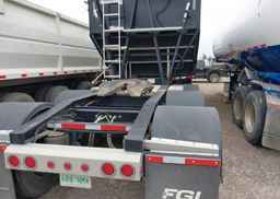2025 LODE KING INDUSTRIES GRAIN BULKER