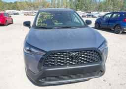 2025 TOYOTA COROLLA CROSS LE