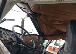 1997 FREIGHTLINER CONVENTIONAL FLD120