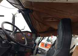 1997 FREIGHTLINER CONVENTIONAL FLD120