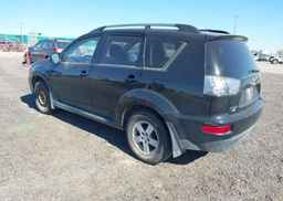 2013 MITSUBISHI OUTLANDER SE