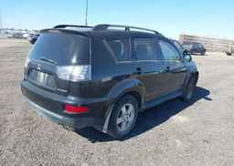 2013 MITSUBISHI OUTLANDER SE