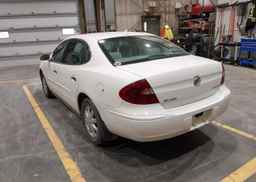 2005 BUICK ALLURE CX