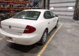 2005 BUICK ALLURE CX