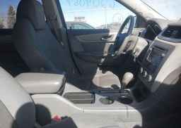 2014 CHEVROLET TRAVERSE LS