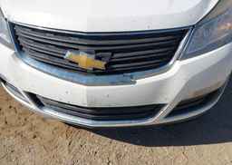2014 CHEVROLET TRAVERSE LS