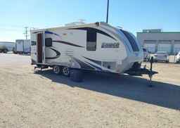 2017 LANCE CAMPER MFG. CORP. STD 1995