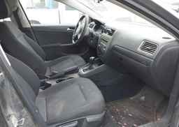 2011 VOLKSWAGEN JETTA S