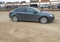 2013 CHEVROLET CRUZE LS
