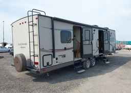 2014 FOREST RIVER INC. ROCKWOOD SIGNATURE 8315BSS