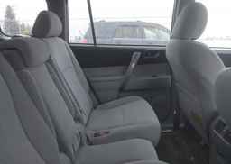2008 TOYOTA HIGHLANDER SR5