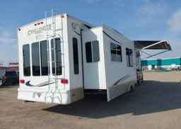 2005 KEYSTONE 32TKB