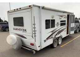 2008 FOREST RIVER INC. 23DBH