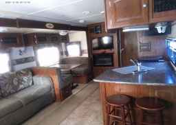 2011 FOREST RIVER INC. 34FT