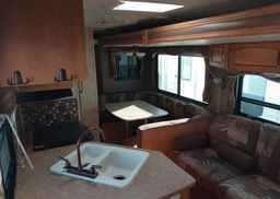 2012 FOREST RIVER INC. PALOMINO PUMA TRAILER