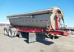 2013 MIDLAND MANUFACTURING LIMITED PUP TRAILER
