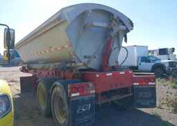 2013 MIDLAND MANUFACTURING LIMITED PUP TRAILER
