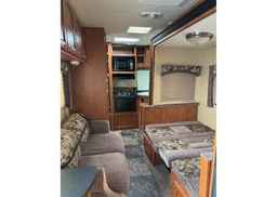 2012 SHASTA REVERE