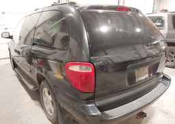 2005 DODGE GRAND CARAVAN SE
