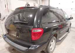 2005 DODGE GRAND CARAVAN SE