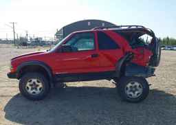 2005 CHEVROLET BLAZER LS YC3