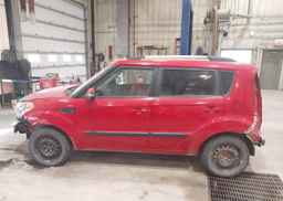 2013 KIA SOUL +