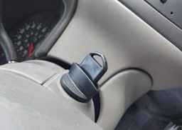 2004 FORD TAURUS LX